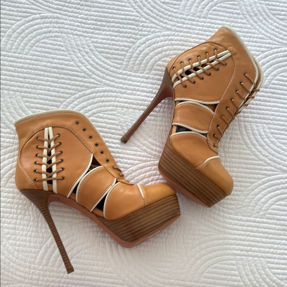 Alexander McQueen Tan Lace-Up Stiletto Ankle Boots